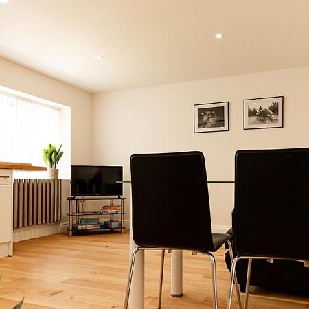 Amethyst Apartment Oxford Esterno foto