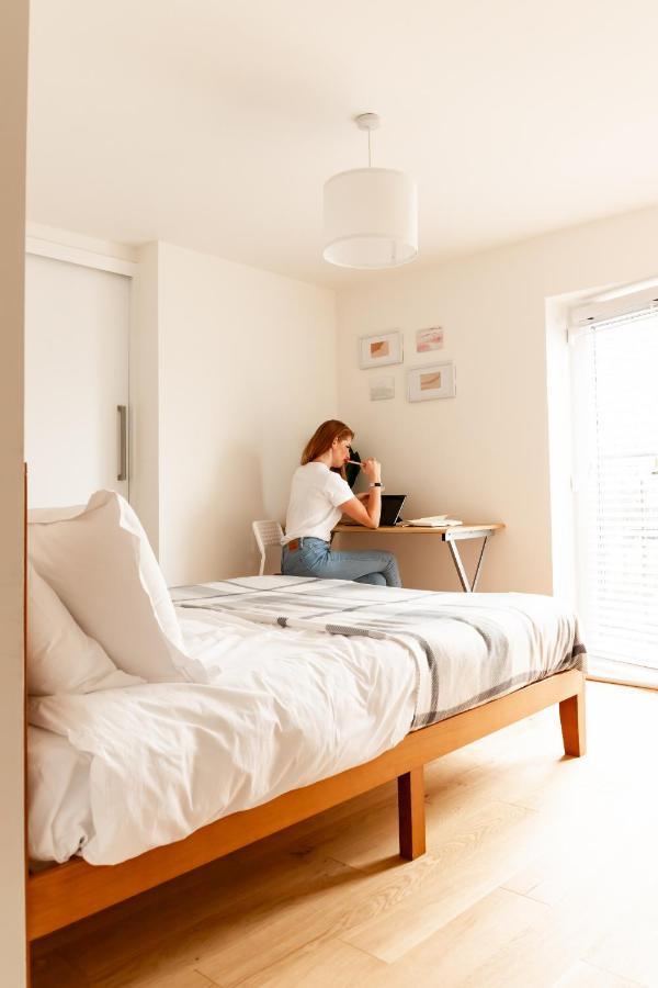 Amethyst Apartment Oxford Esterno foto